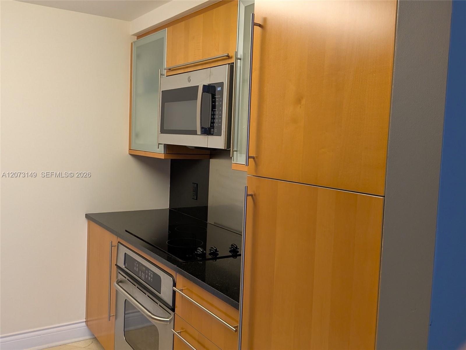 A12073149 Property Photo 26