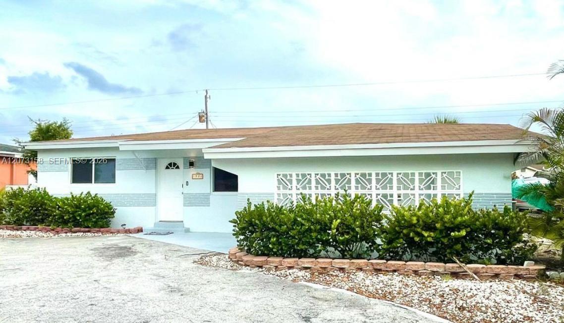7904 Miramar Parkway Property Photo 4