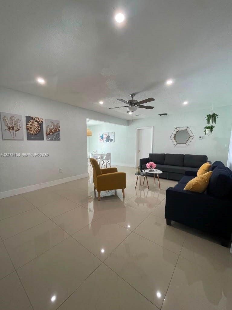 7904 Miramar Parkway Property Photo 16