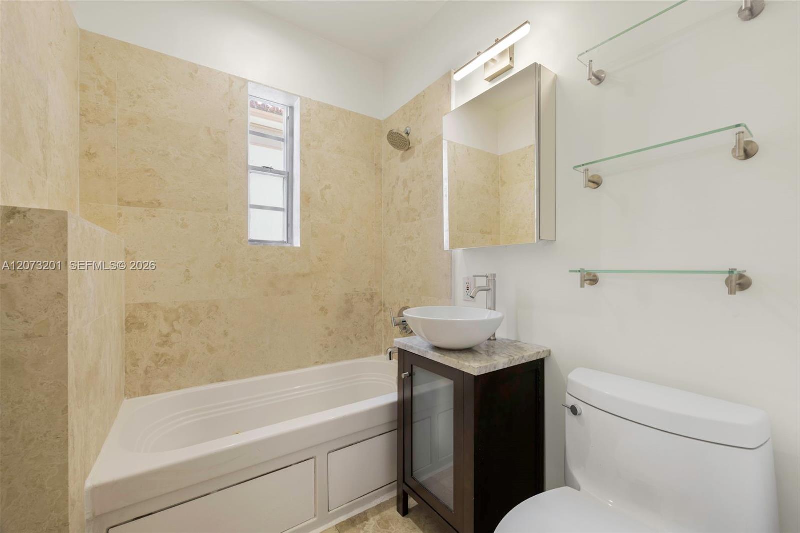 3915 N Meridian Avenue 201 Property Photo 11
