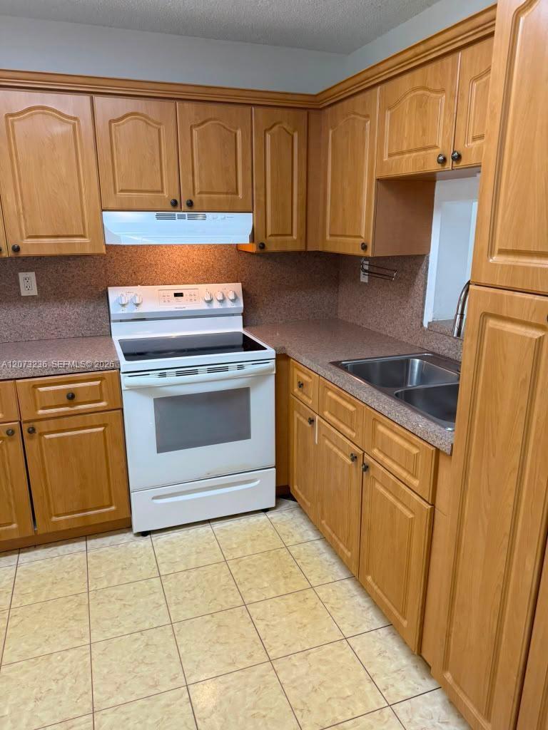1830 SW 81st Avenue 4211 Property Photo 1
