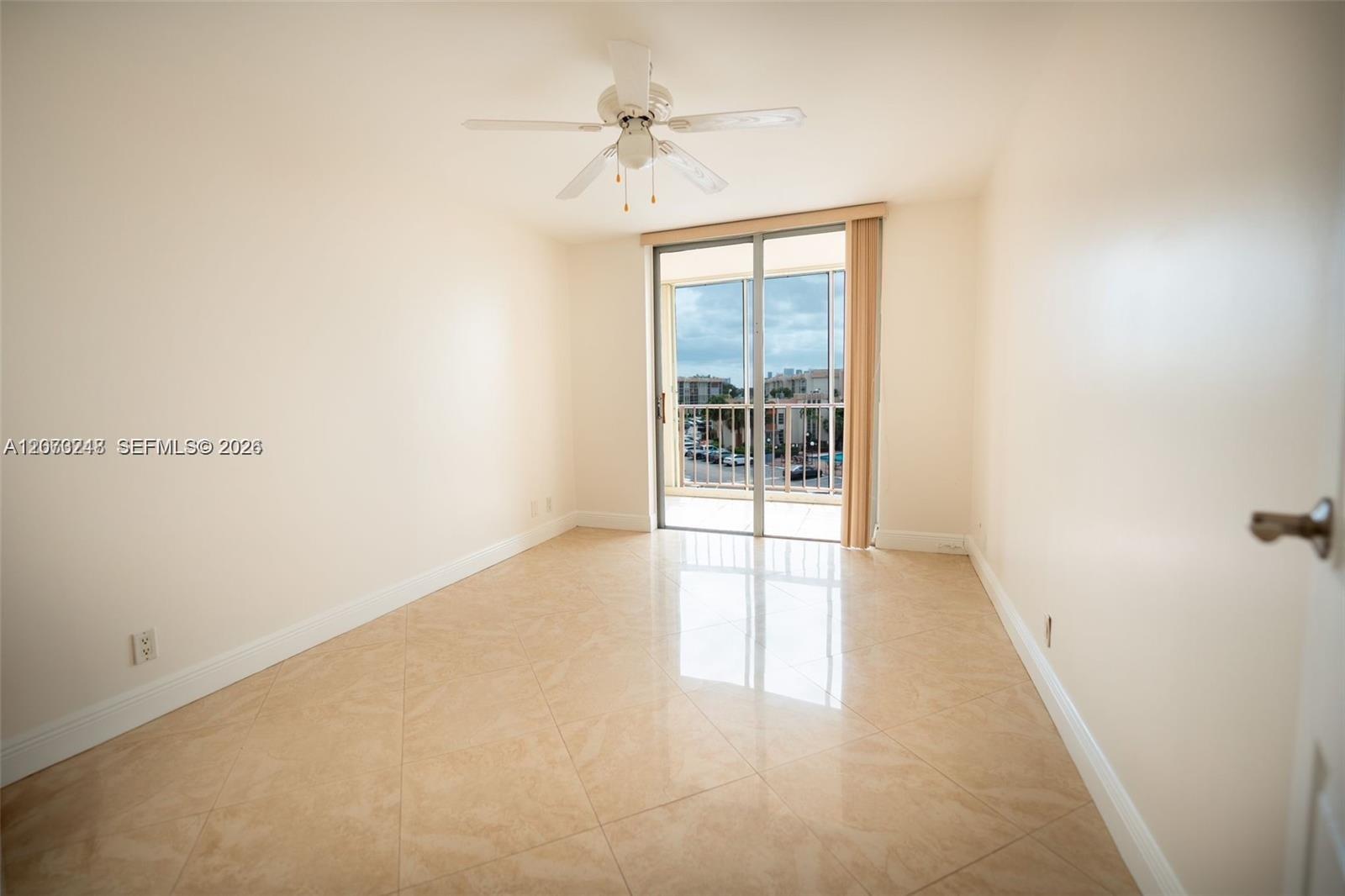 2000 Atlantic Shores Boulevard 420 Property Photo 6