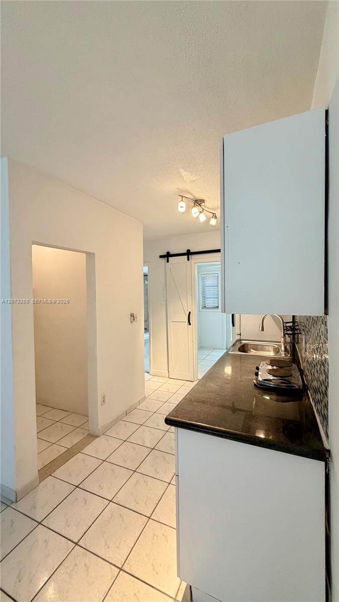 1234 Euclid Avenue 4 Property Photo 6