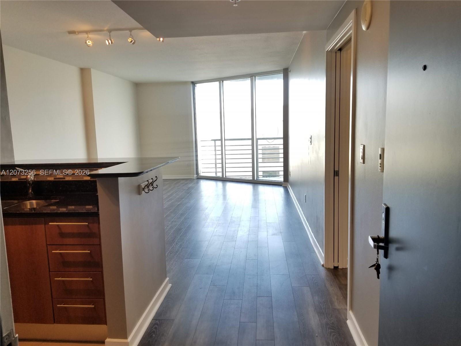 335 S Biscayne Boulevard 3802 Property Photo 2