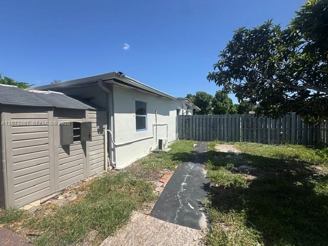 12610 Nw 23rd Avenue Property Photo 13