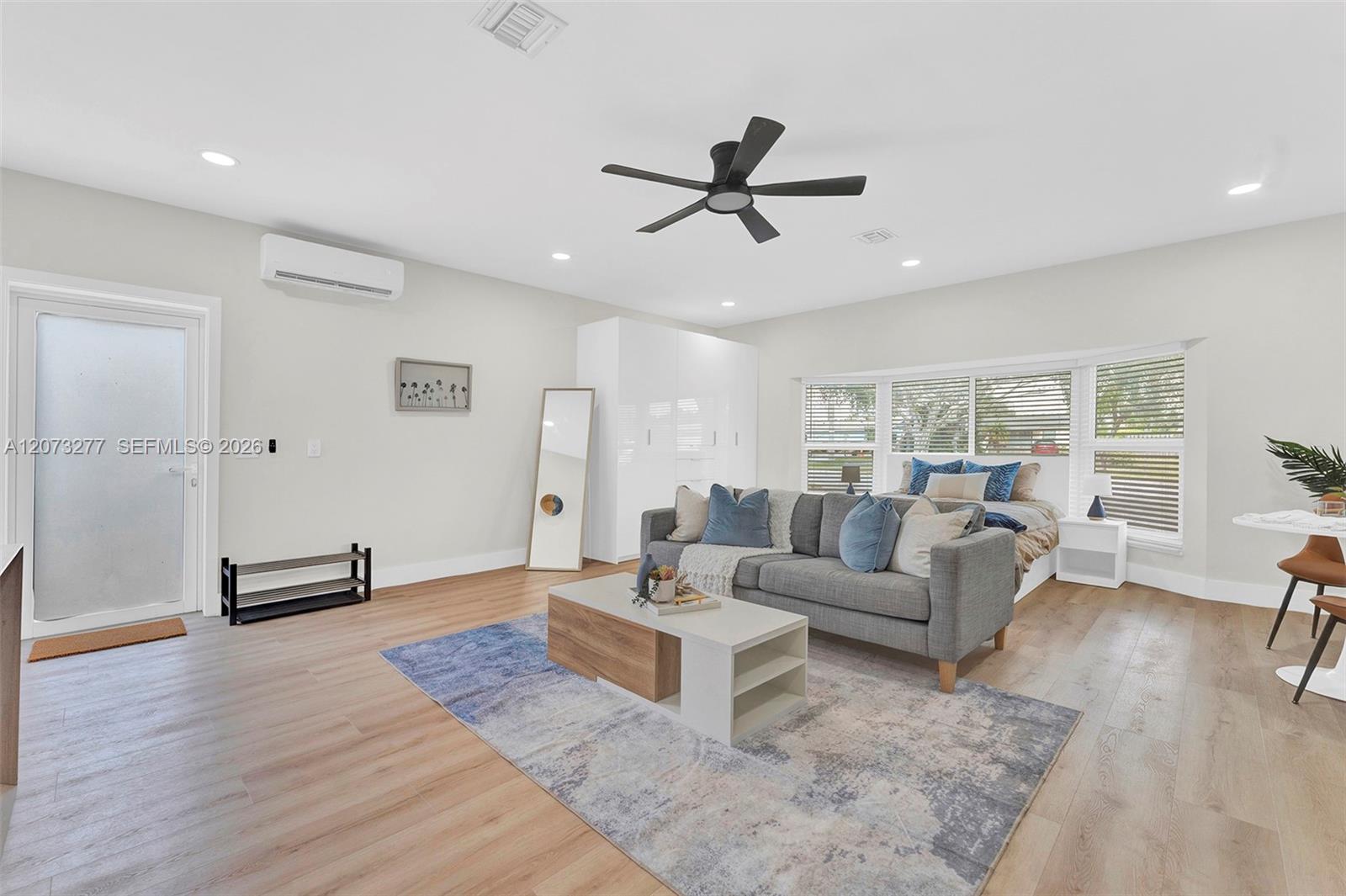 10430 Sunset Strip S Property Photo 13