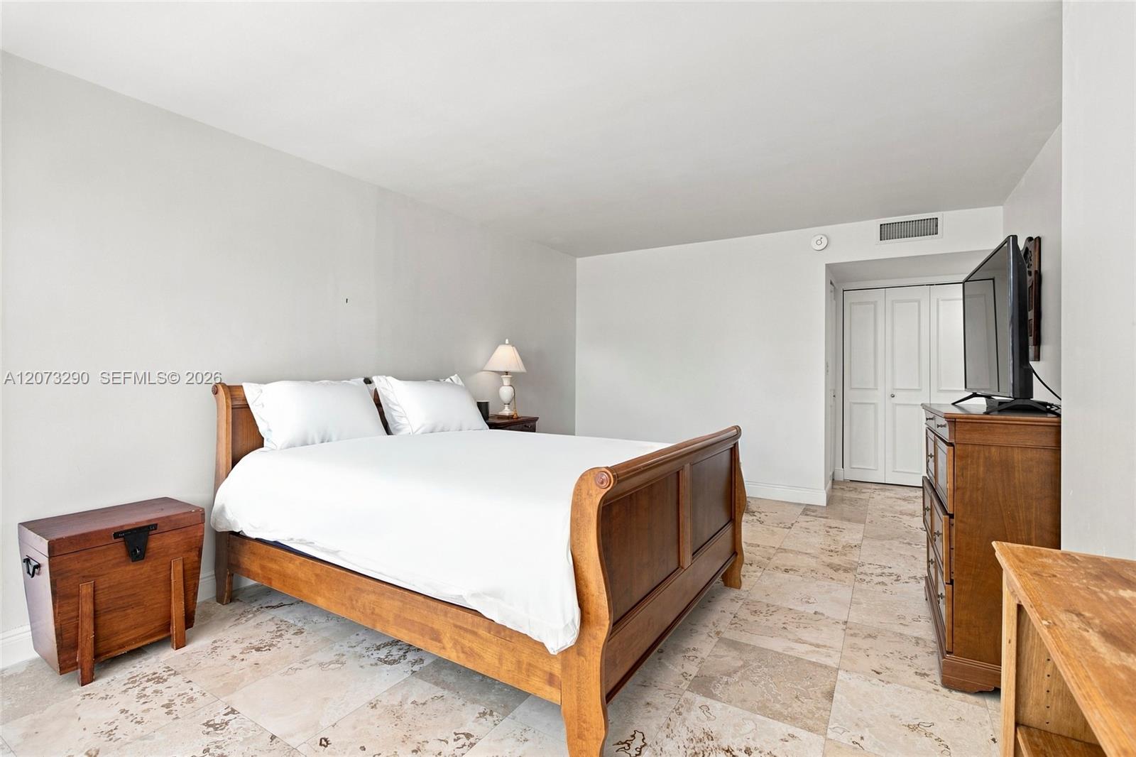 1901 Brickell Avenue B1411 Property Photo 8