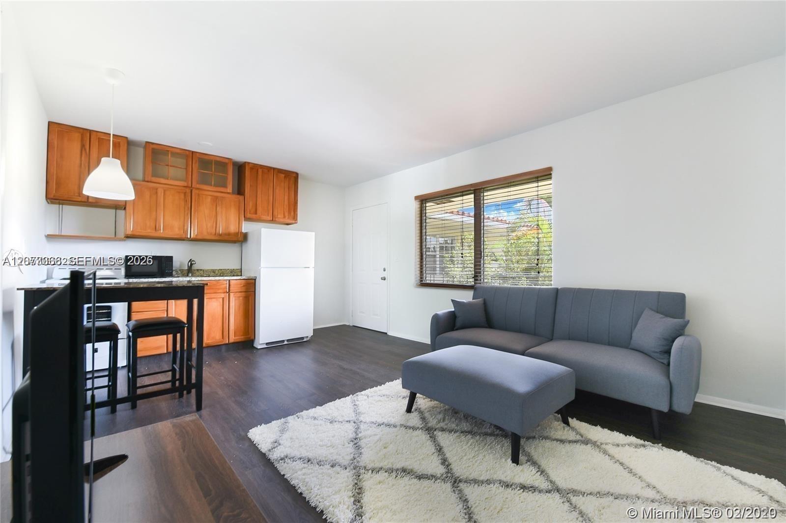 345 Michigan Avenue 17 Property Photo 1