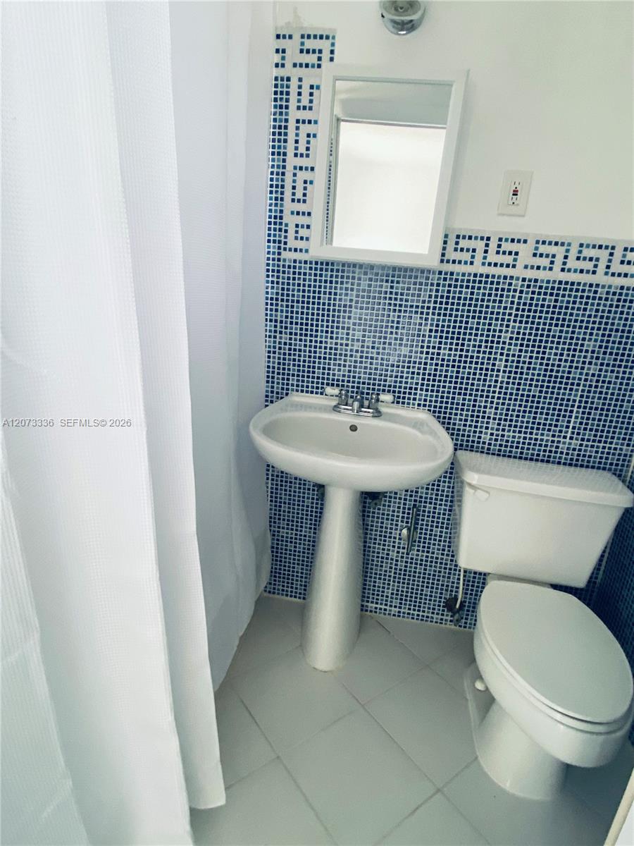 345 Michigan Avenue 17 Property Photo 8