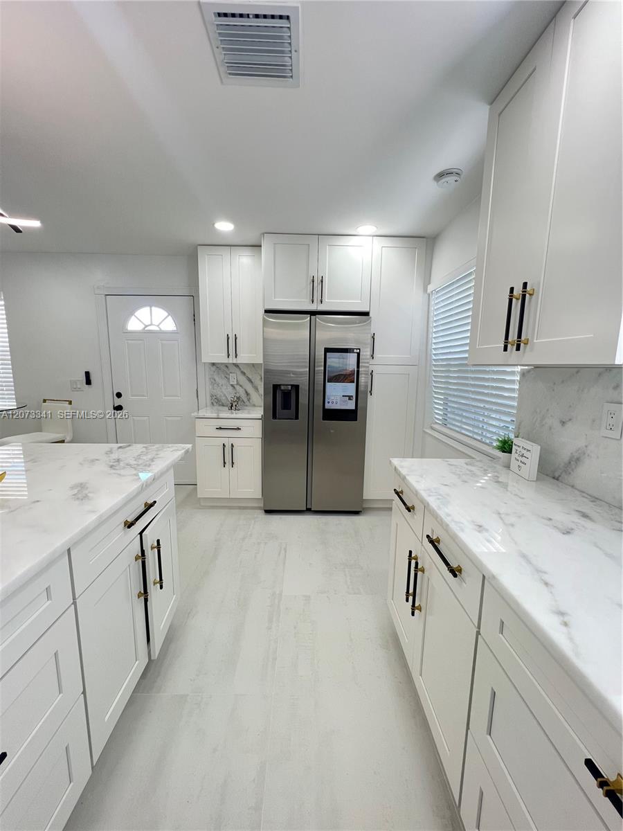 708 Normandy O 708 Property Photo 8