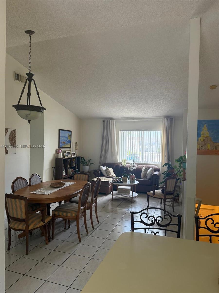 A12073352 Property Photo 10
