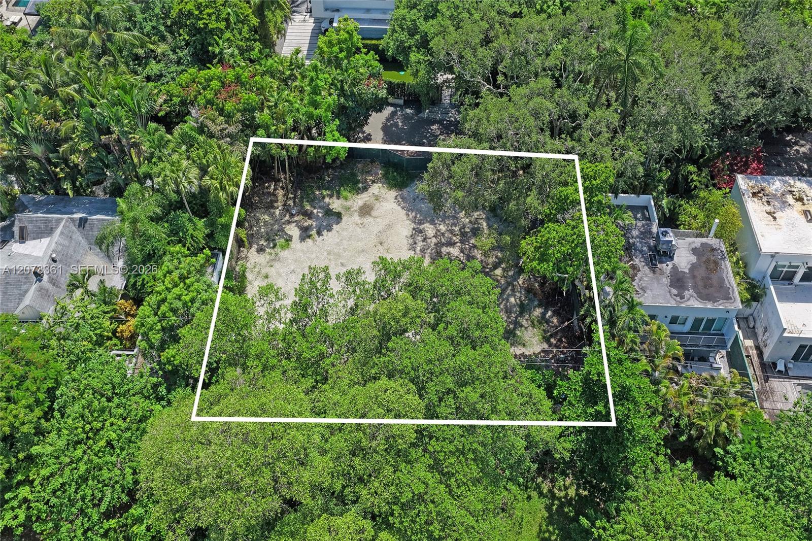 3625 N Bay Homes Drive Property Photo 12