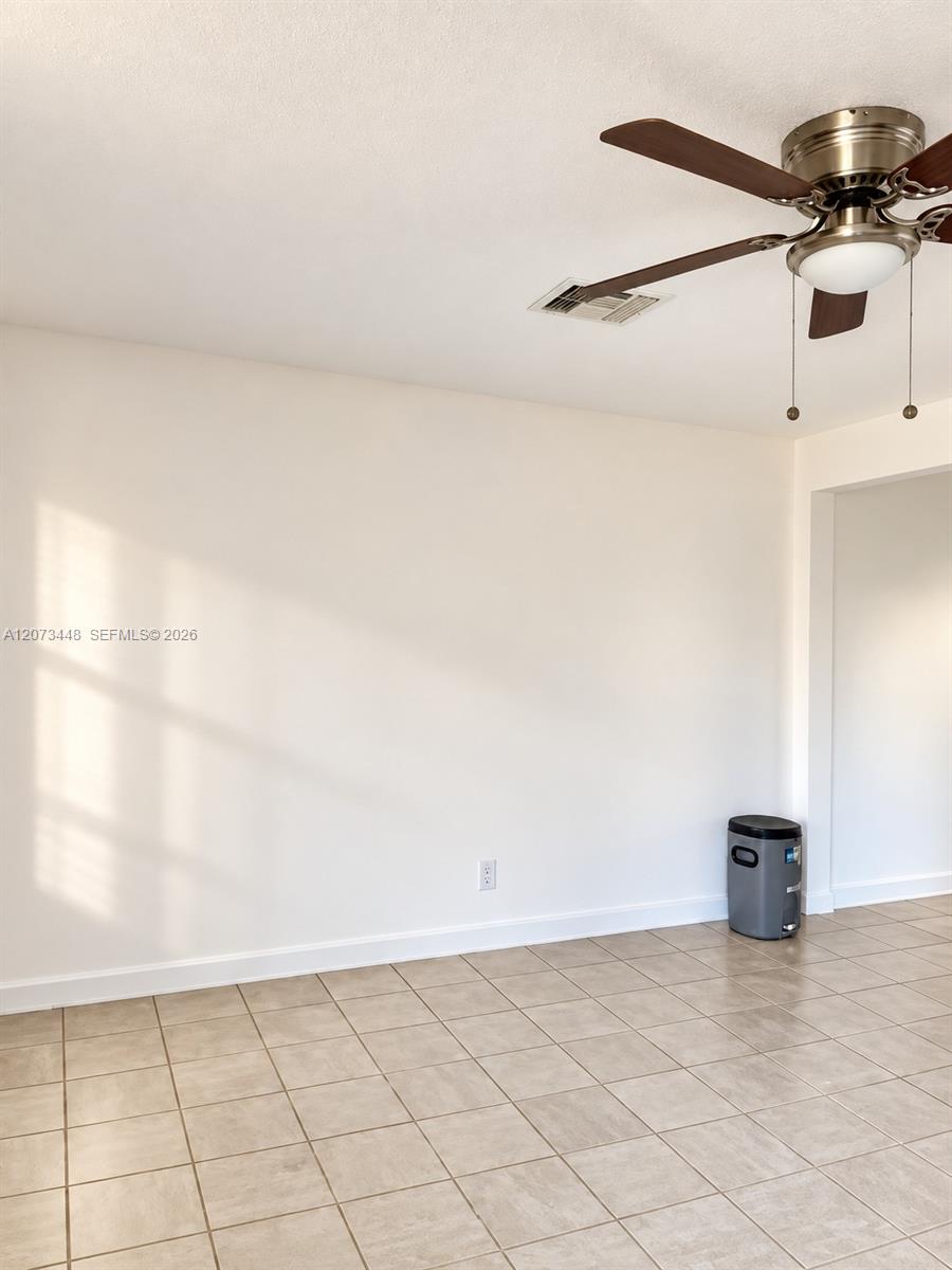 2274 Sw 44th Street 2276 Property Photo 1