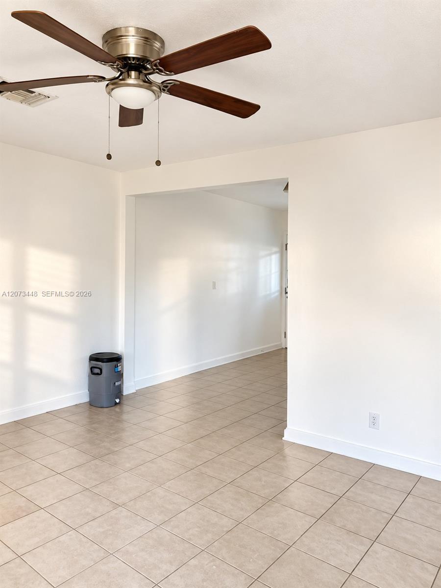 2274 Sw 44th Street 2276 Property Photo 2