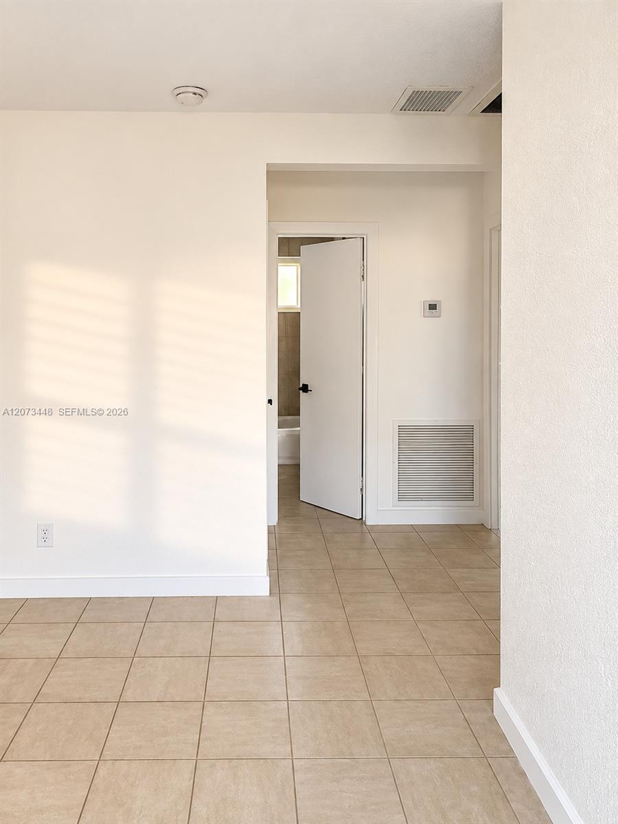 2274 Sw 44th Street 2276 Property Photo 3