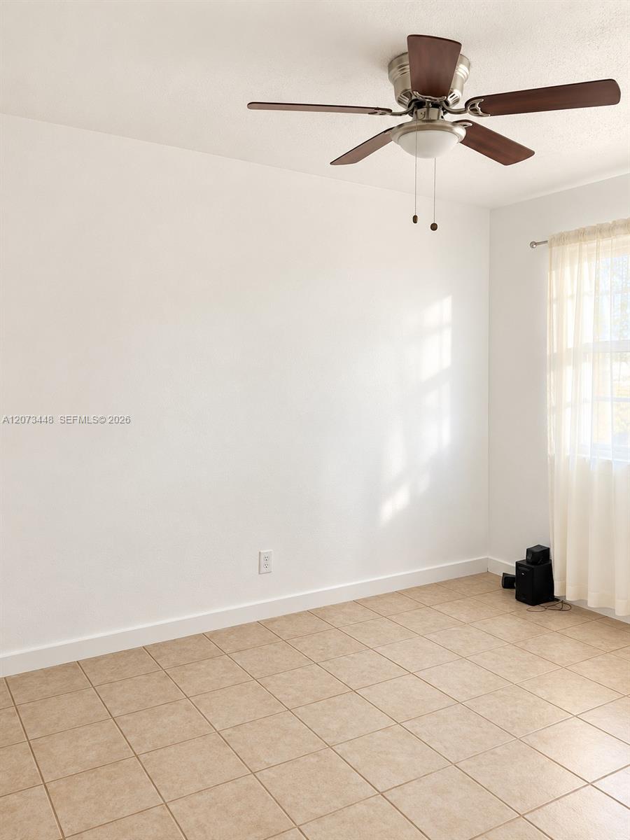 2274 Sw 44th Street 2276 Property Photo 9