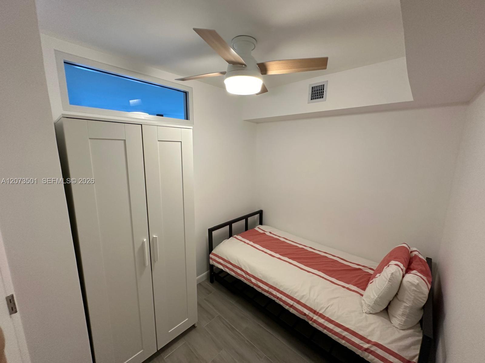 A12073501 Property Photo 10