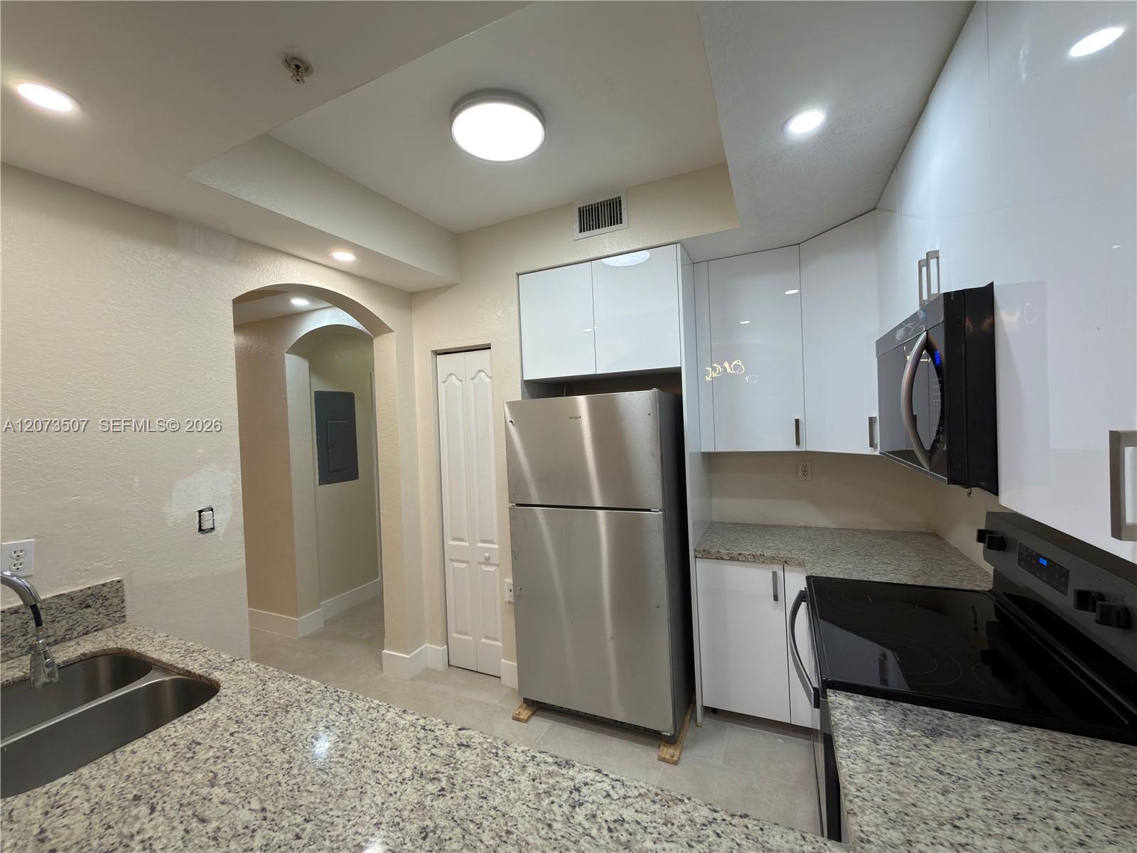 8964 W Flagler Street 209 Property Photo 3