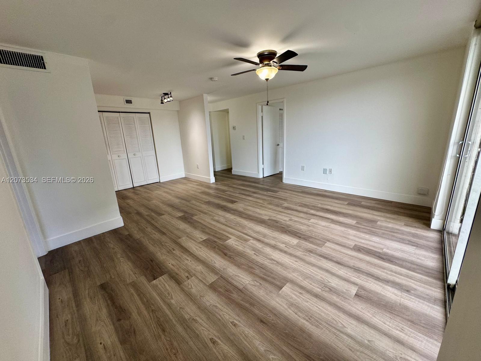 1720 N River Drive 408 Property Photo 6