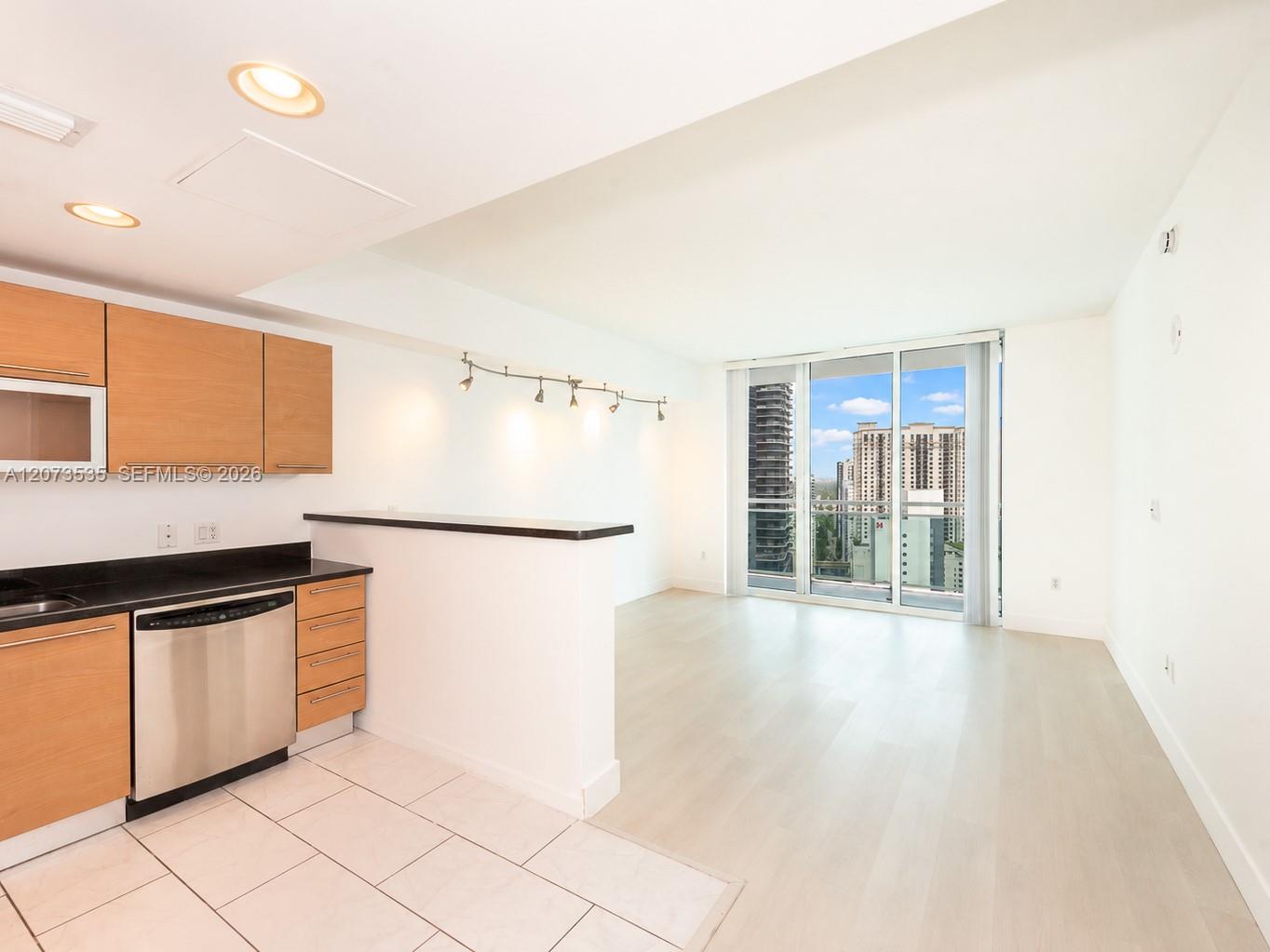 951 Brickell Avenue 2709 Property Photo 1