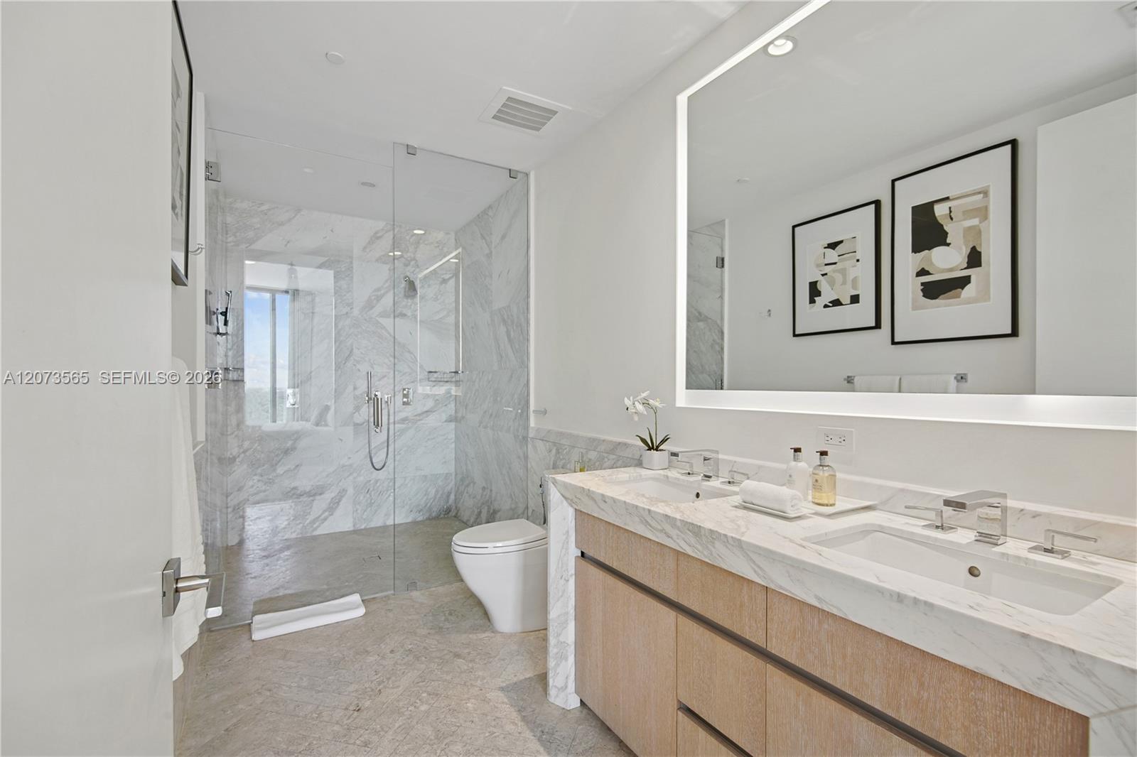 2831 S Bayshore Drive 1908 Property Photo 13