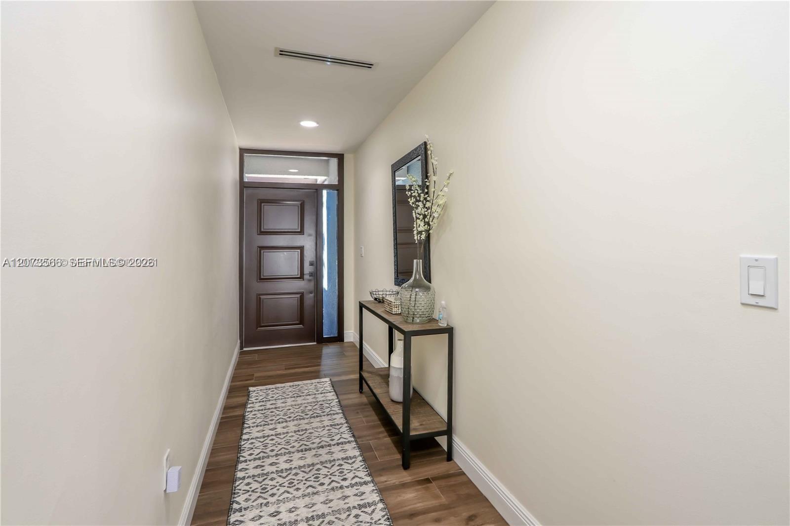 16509 Fox Den Court Property Photo 10