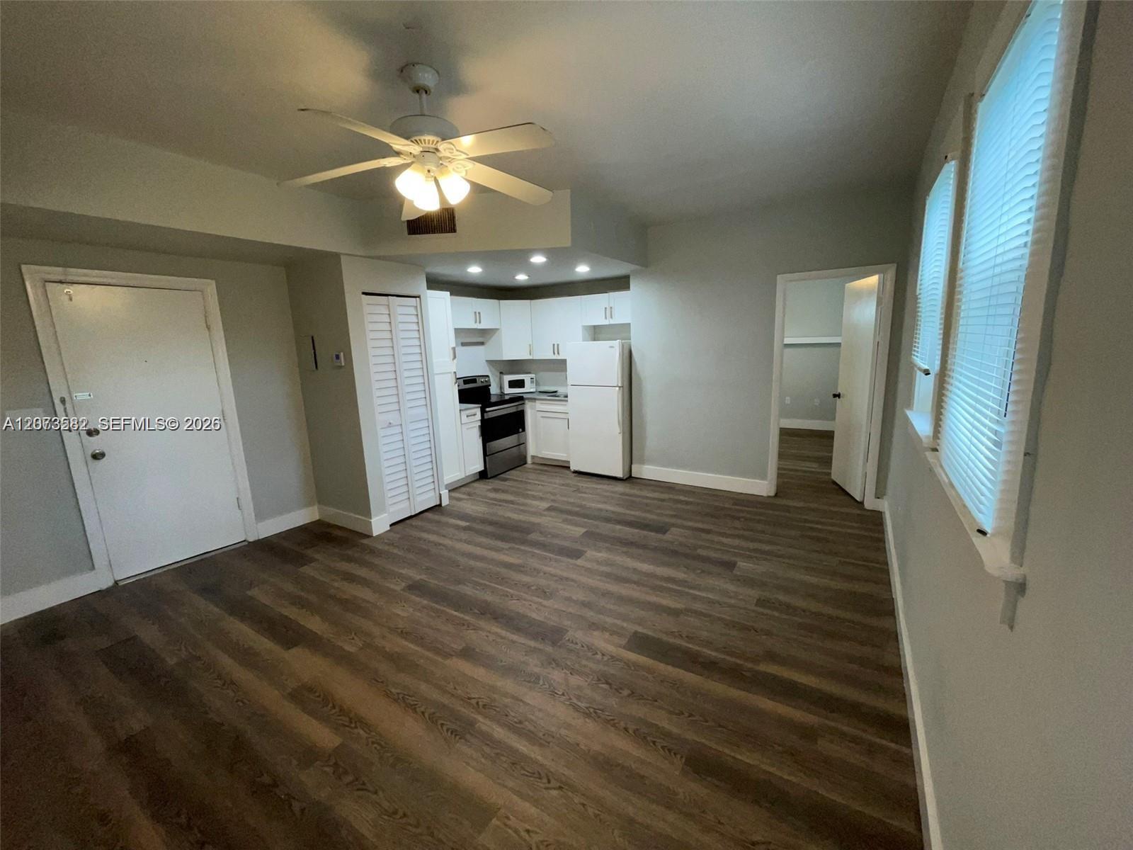 536 14th Street 311 Property Photo 3