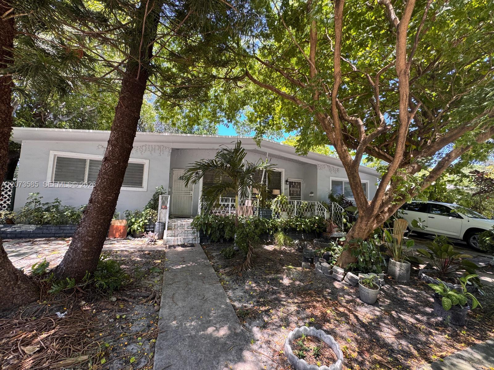 1221 Nw 50th Street Property Photo 1