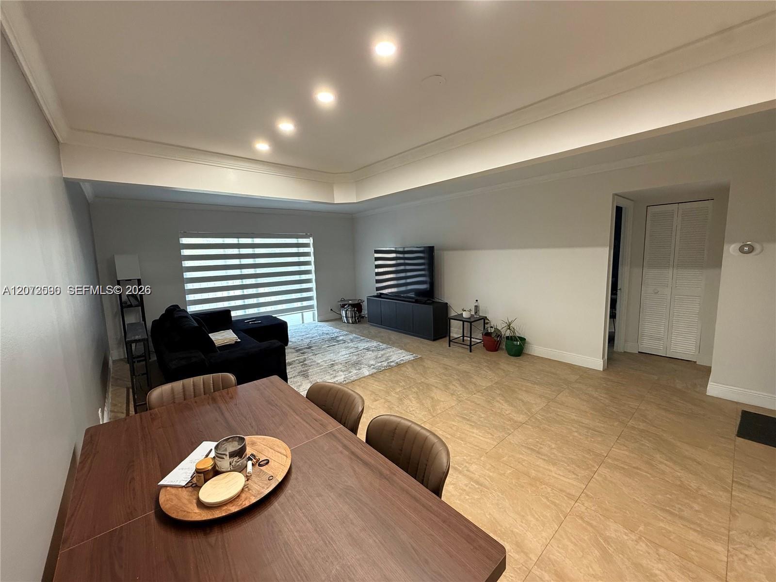 A12073590 Property Photo 2