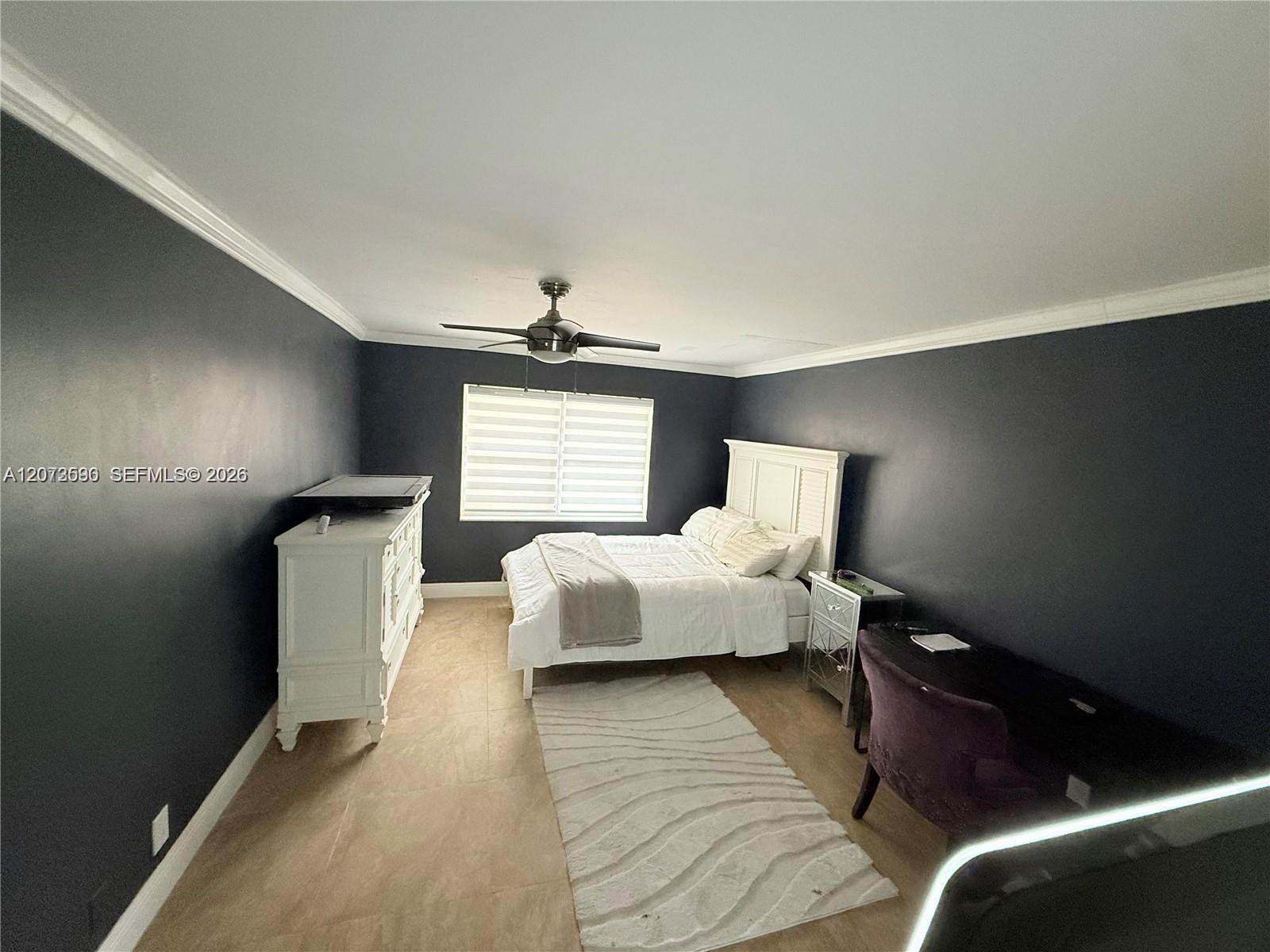 A12073590 Property Photo 6