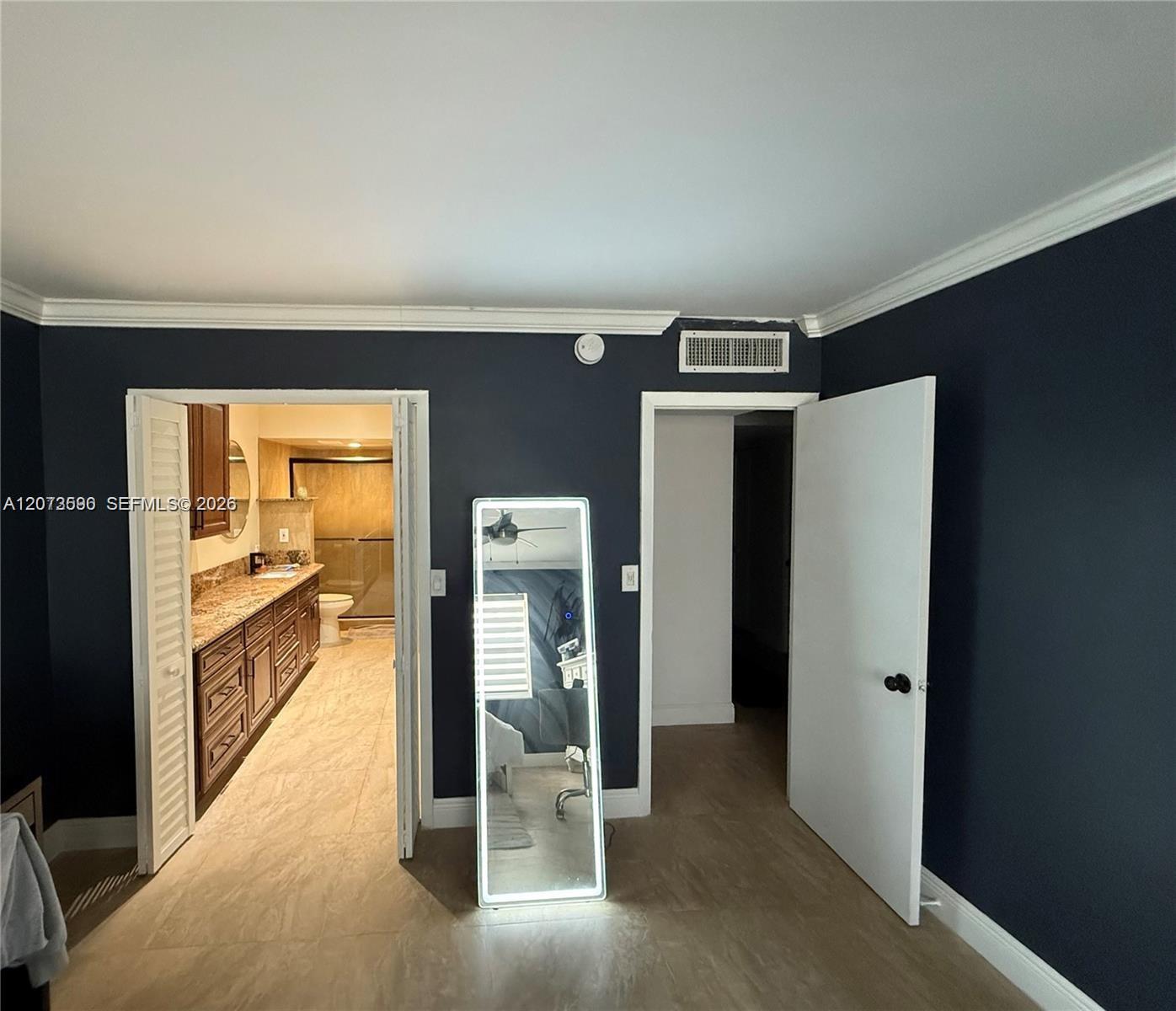 A12073590 Property Photo 7