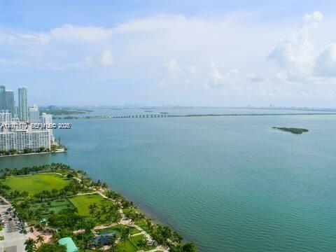 1717 N Bayshore Drive A-3847 Property Photo 1