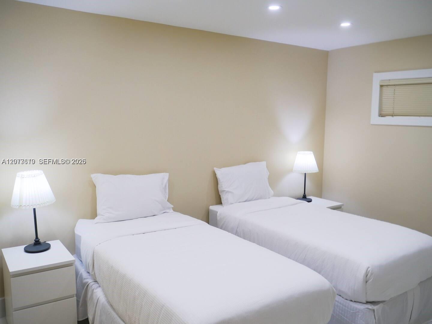1717 N Bayshore Drive A-3847 Property Photo 25