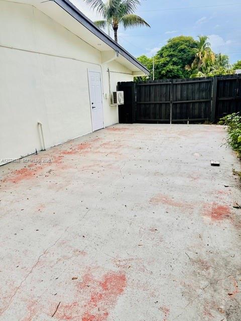 17521 Ne 4th Avenue Property Photo 10