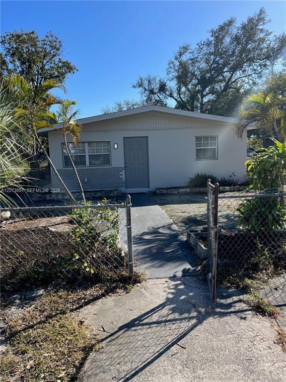 A12073651 Property Photo 3