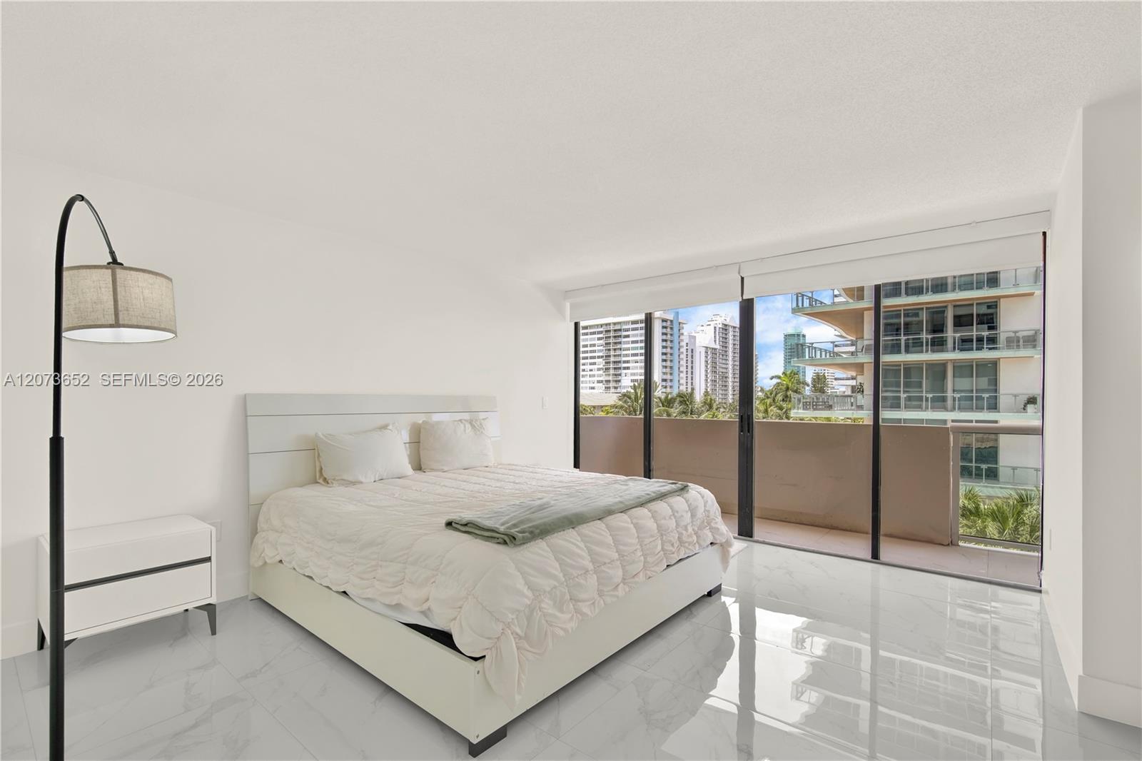 5757 Collins Avenue 507 Property Photo 11