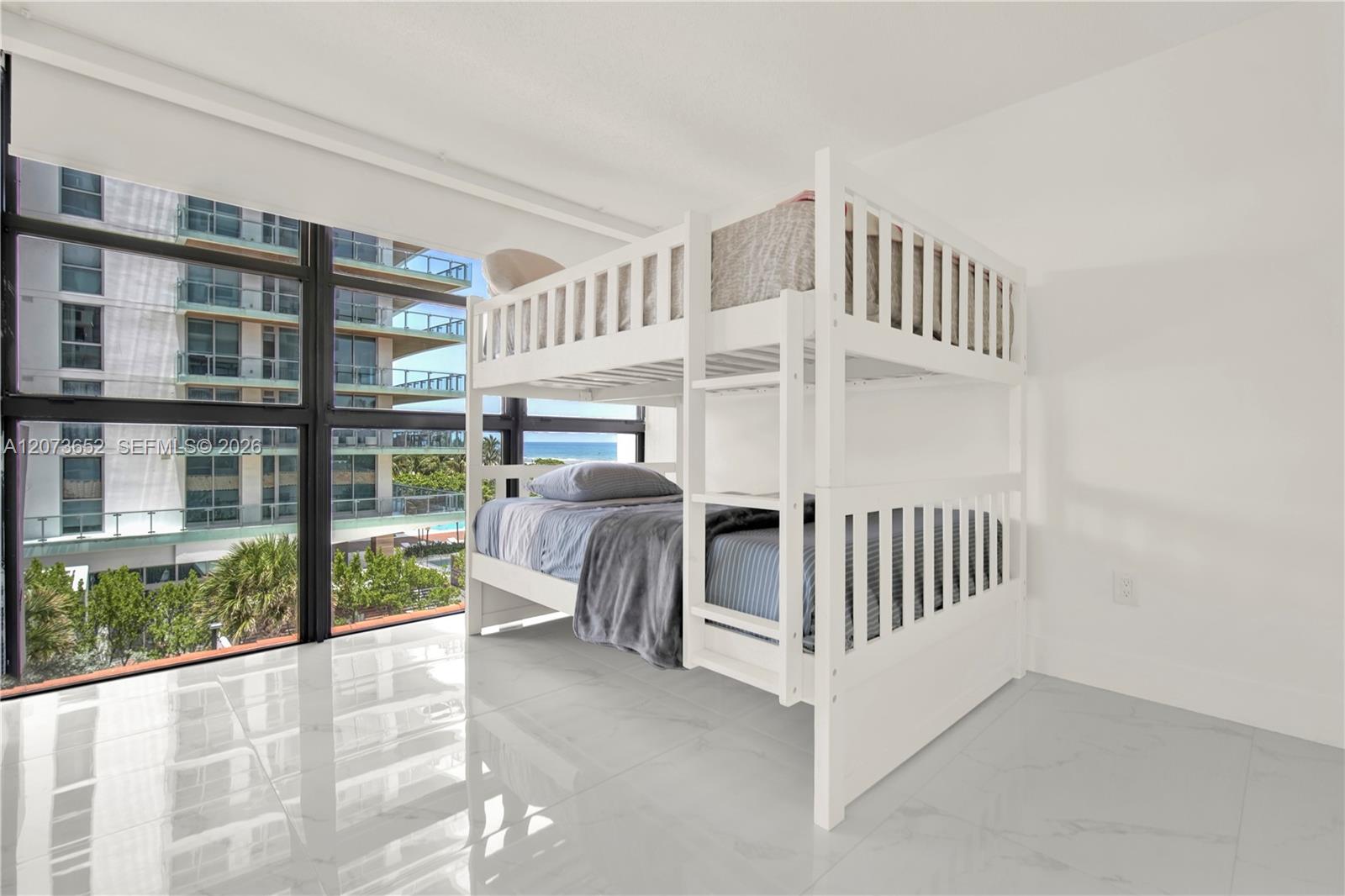 5757 Collins Avenue 507 Property Photo 19