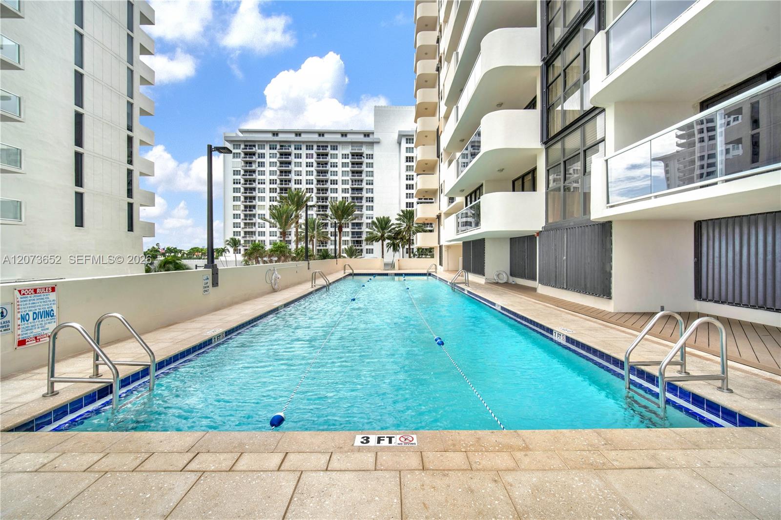 5757 Collins Avenue 507 Property Photo 28