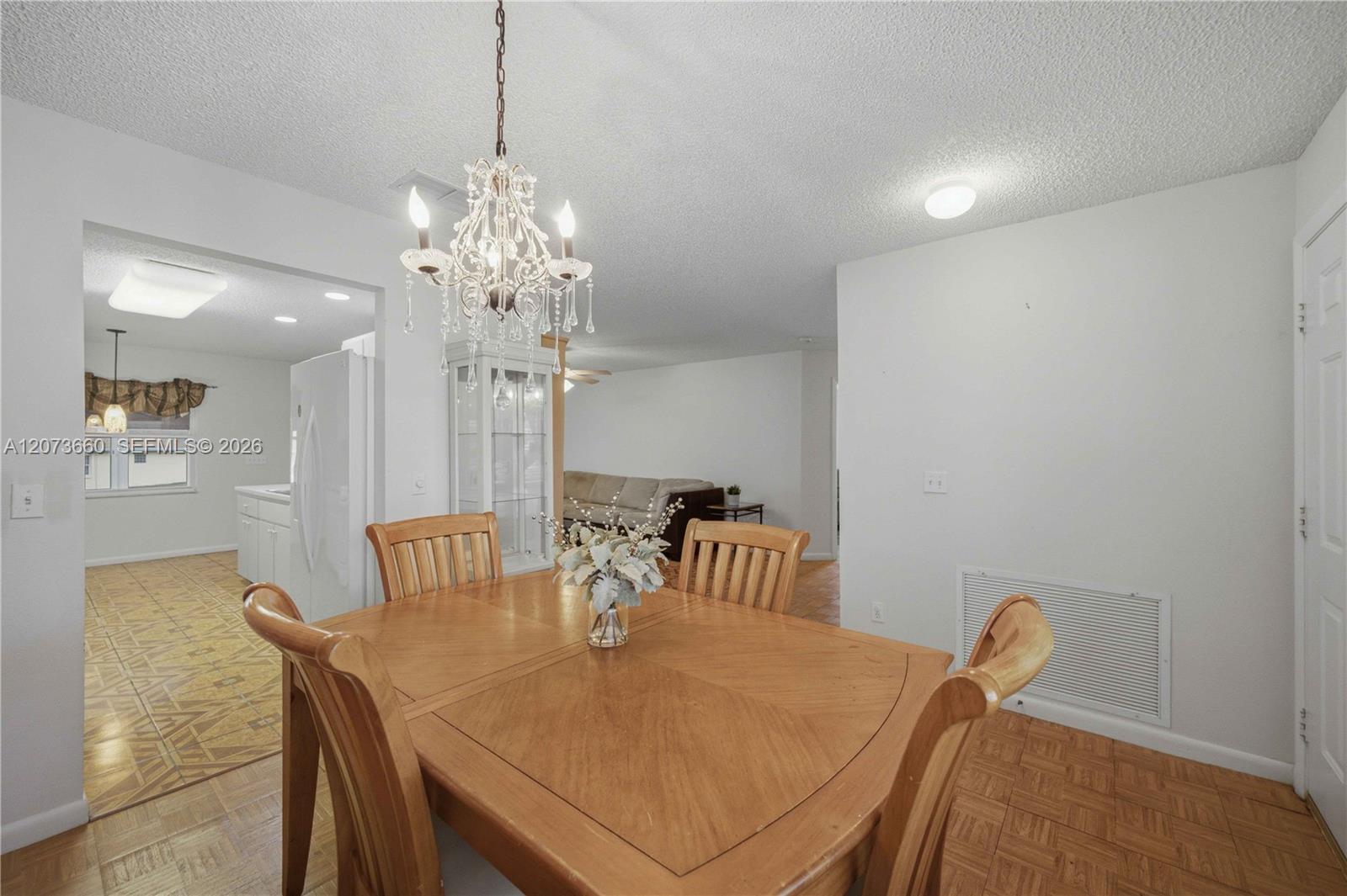 9649 Sw 93 Loop Property Photo 6