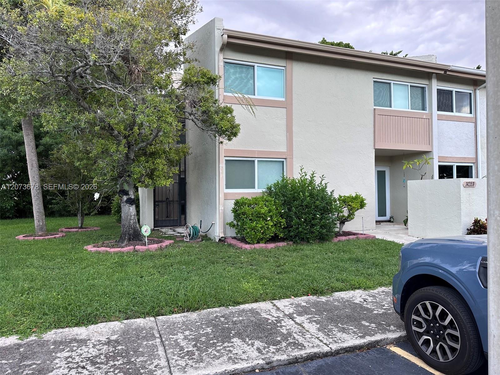 14359 Kendale Lakes Circle