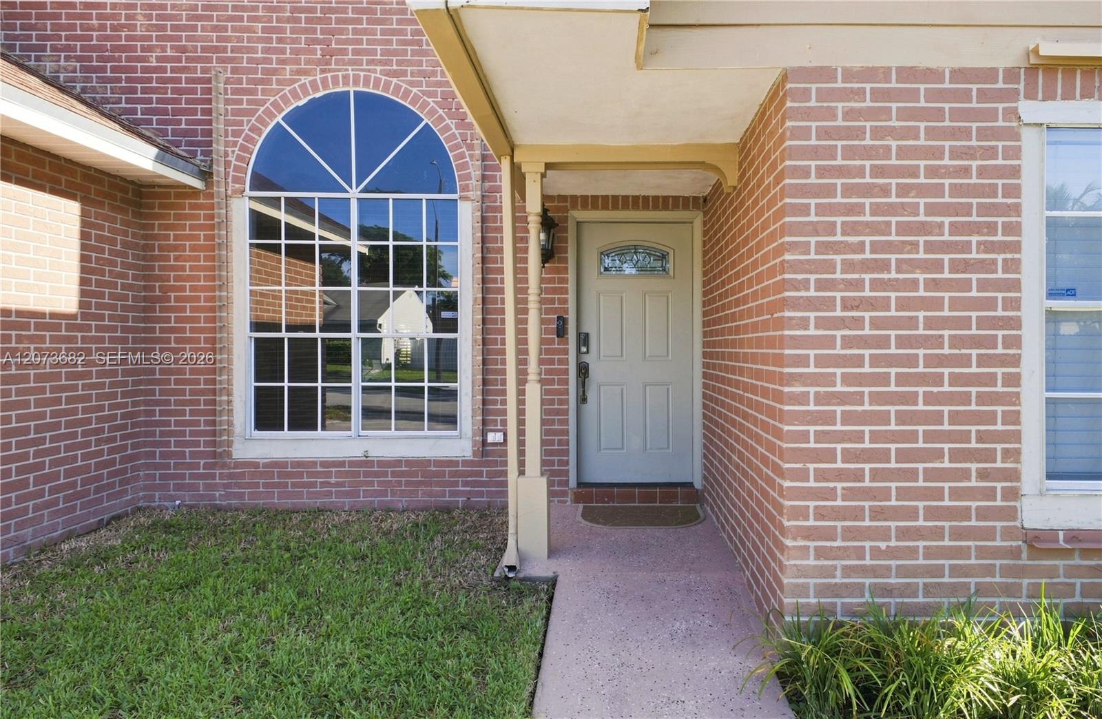 8635 Sw 15th Street Property Photo 2