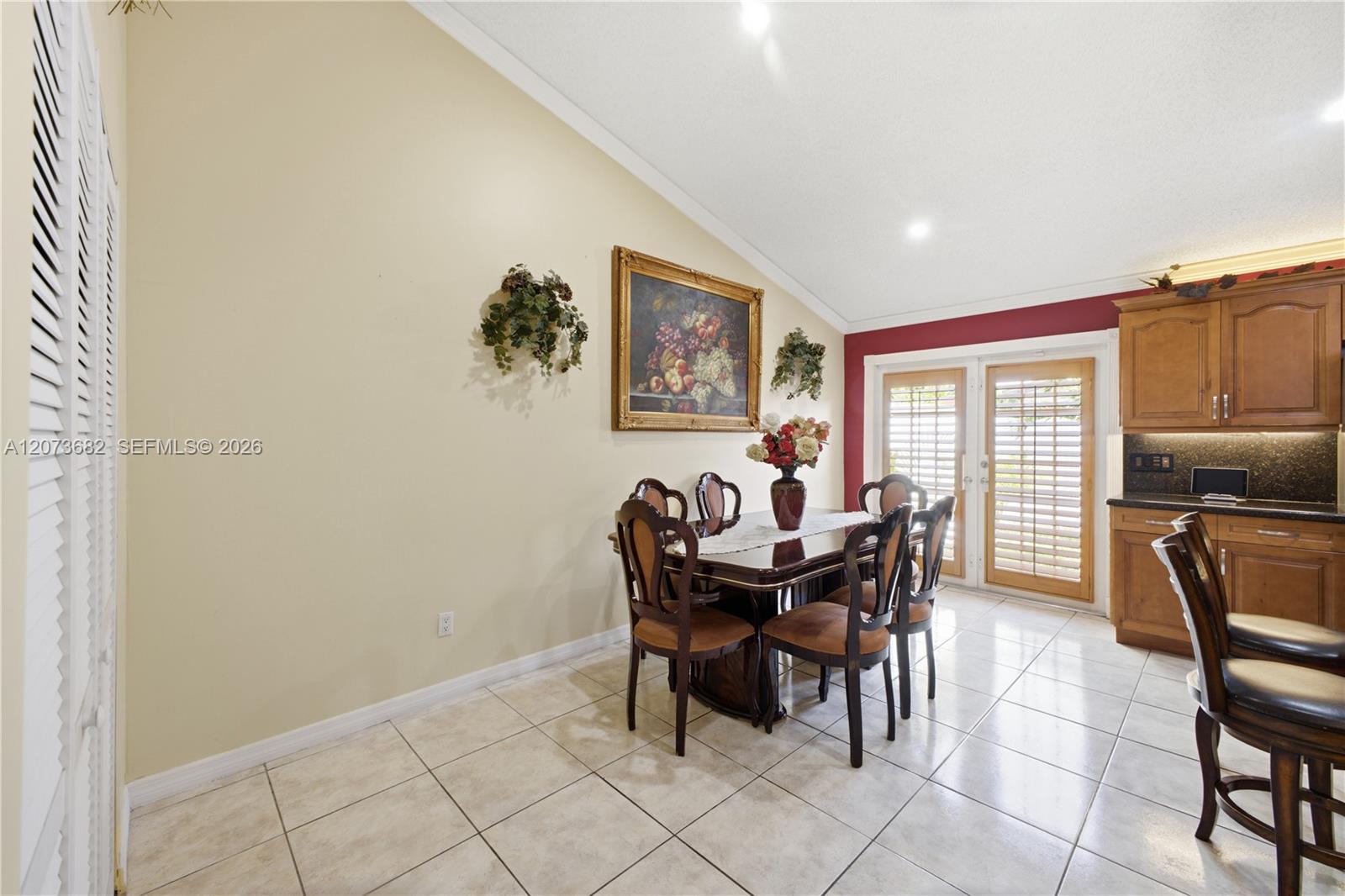 8635 Sw 15th Street Property Photo 8