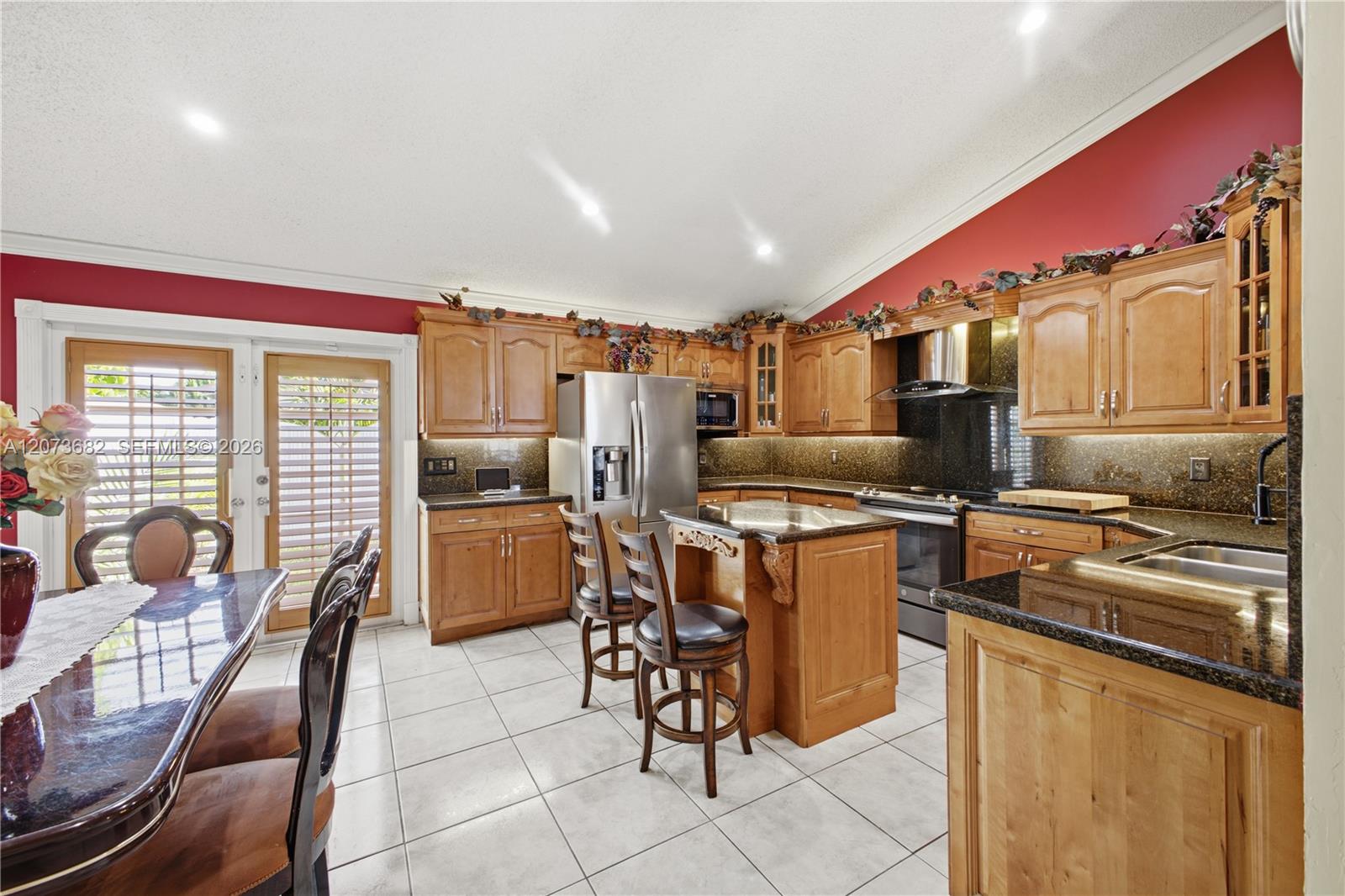 8635 Sw 15th Street Property Photo 10