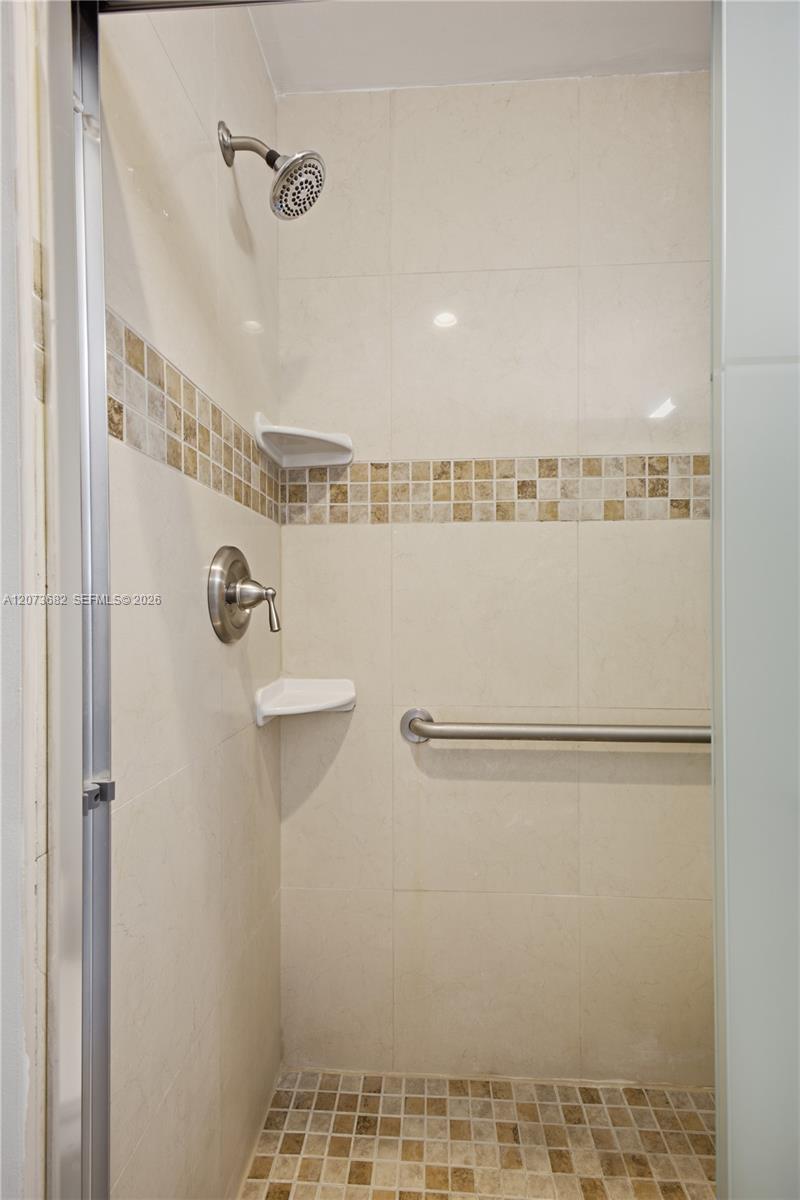 8635 Sw 15th Street Property Photo 23