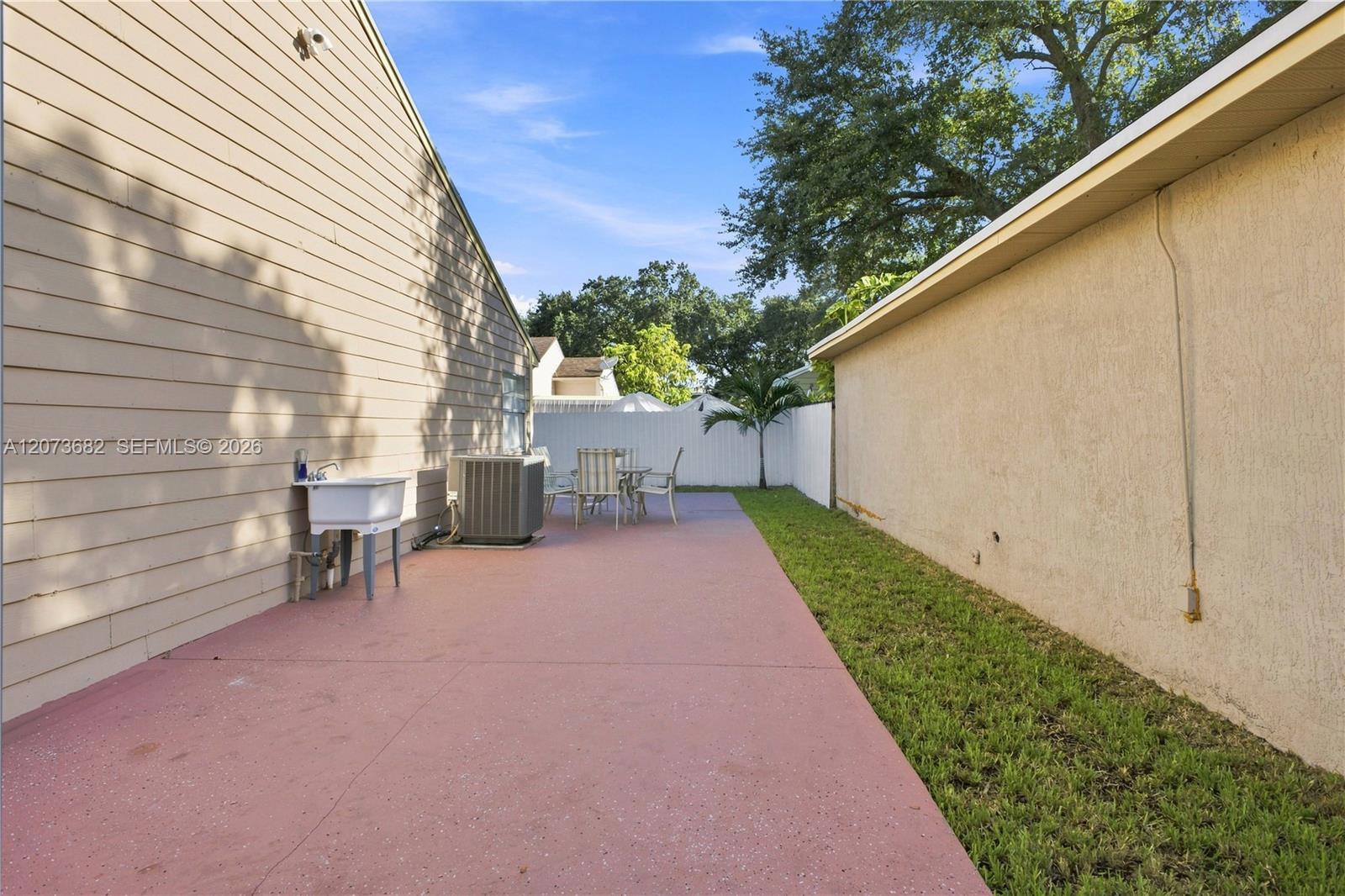 8635 Sw 15th Street Property Photo 32