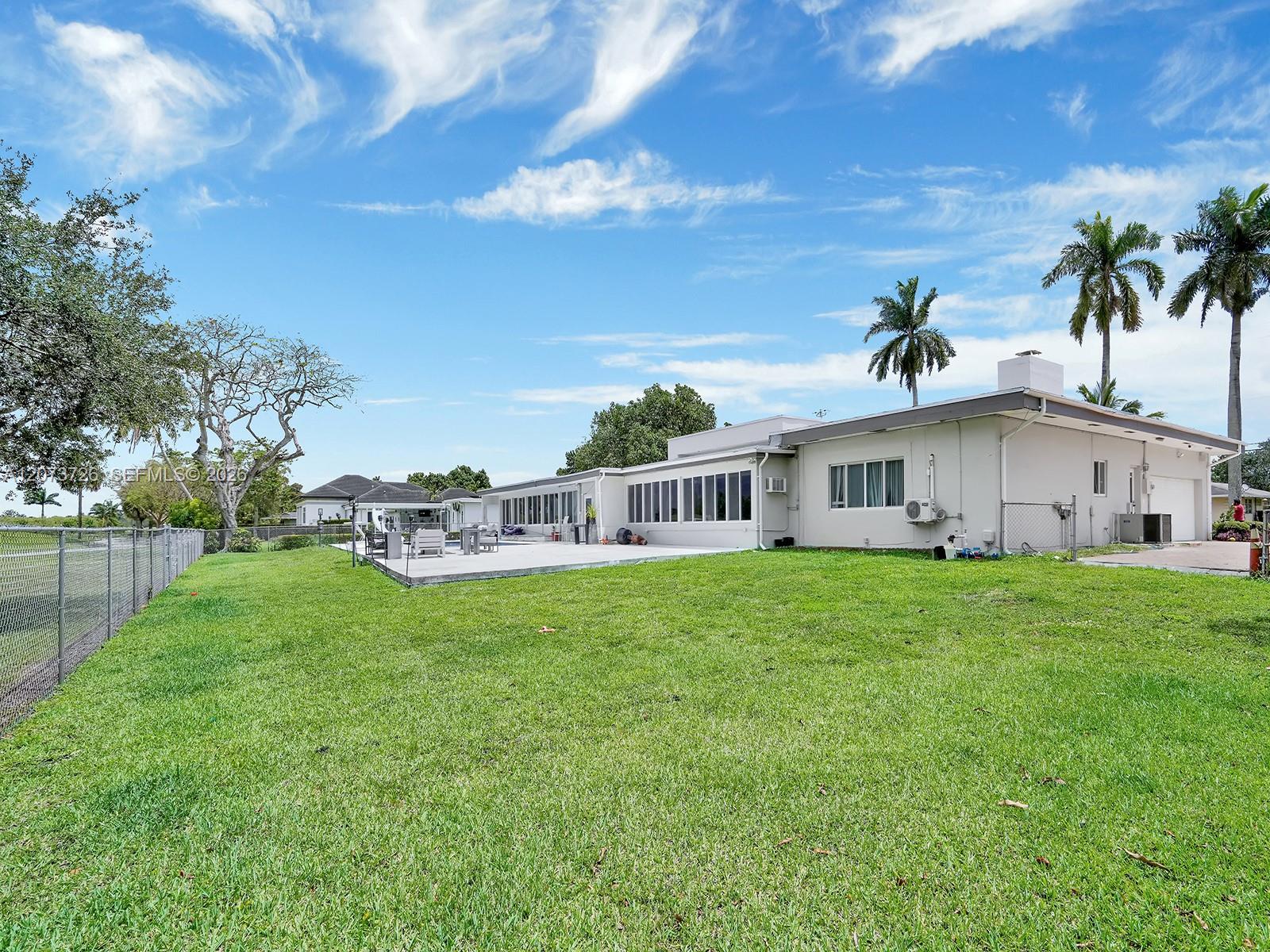 621 E Tropical Way Property Photo 33