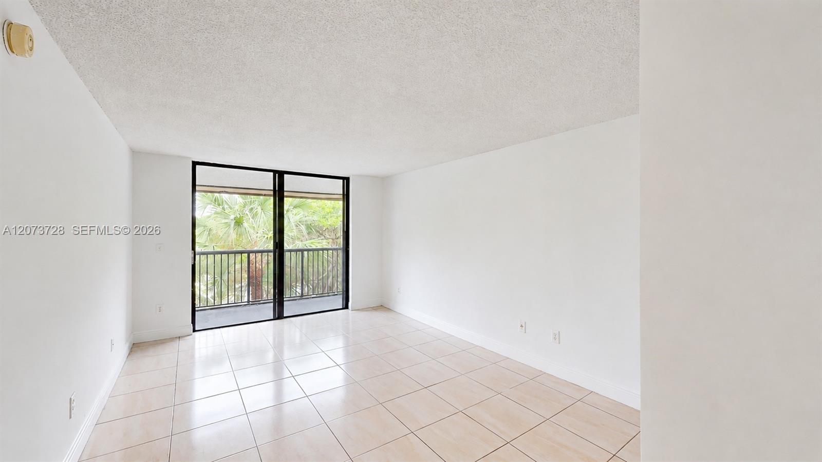 14201 N Kendall Drive 401d Property Photo 1