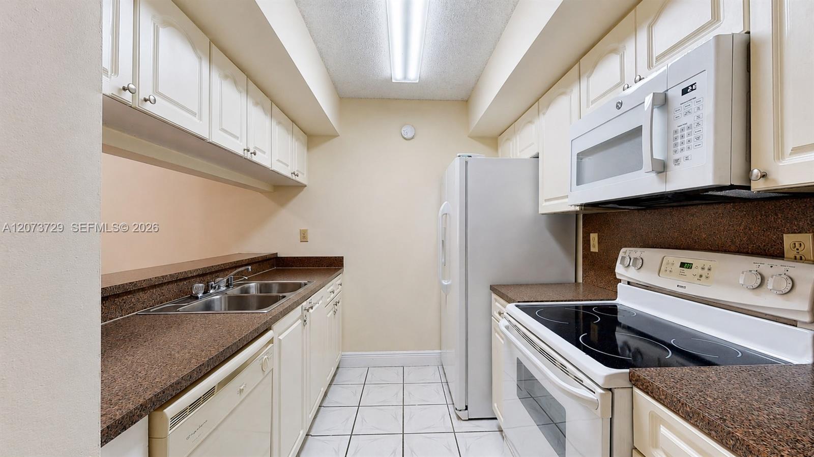 18296 Mediterranean Boulevard 3-4 Property Photo 3