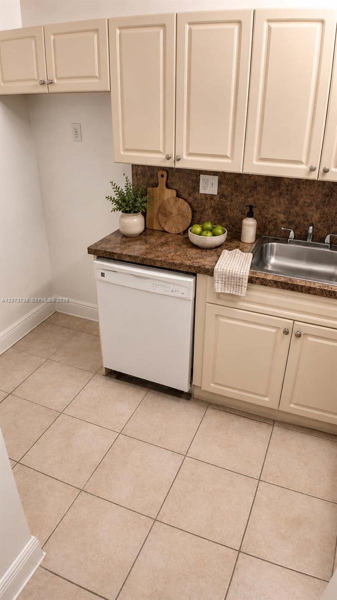 11120 Sw 196th Street B411 Property Photo 4