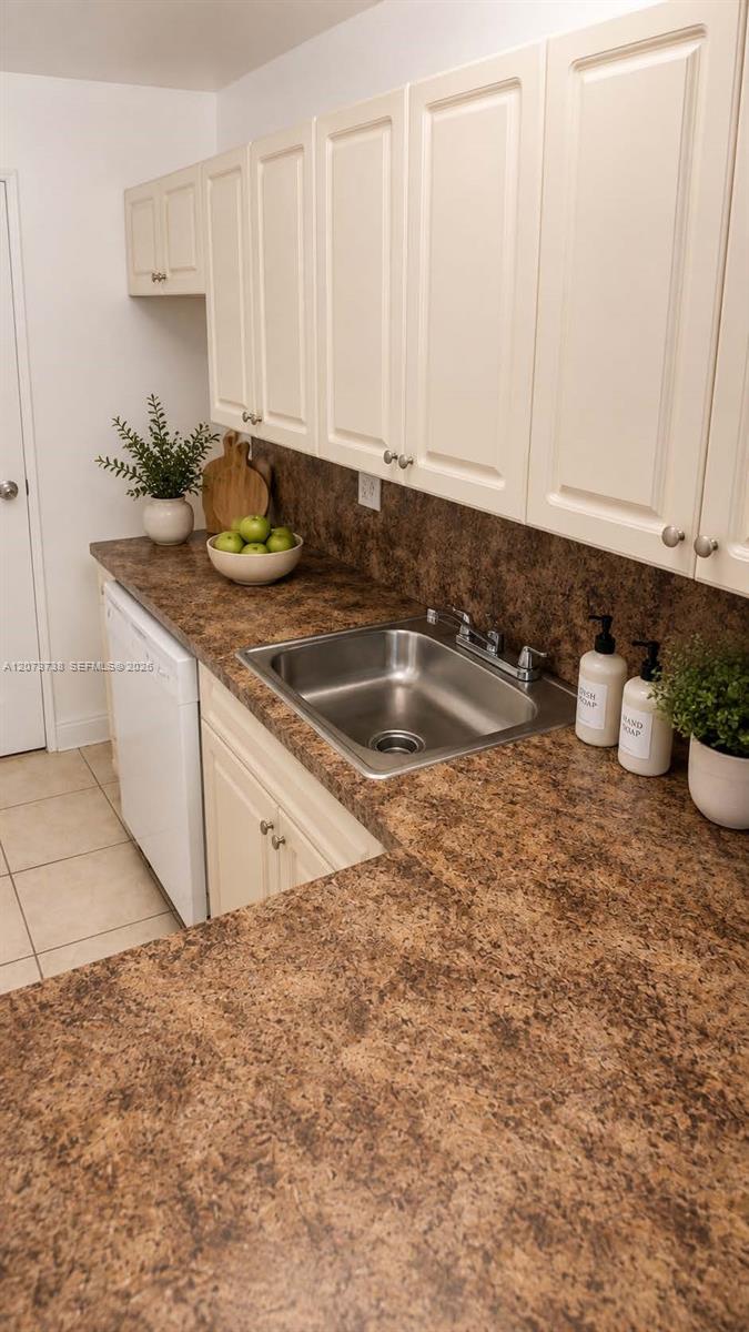 11120 Sw 196th Street B411 Property Photo 5